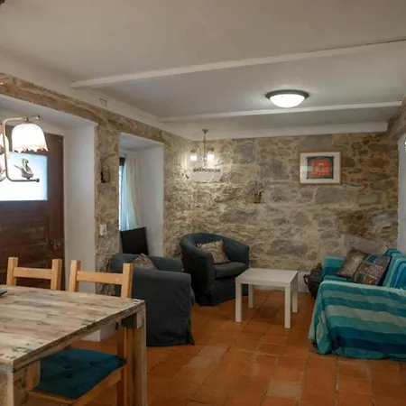 Charming With Pool Access Near Lisbon In Portugal Ferienhaus